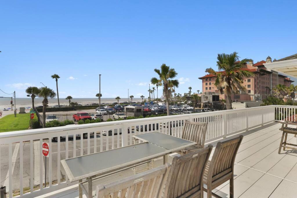 Galvez Oceanview Retreat Walk To Beach Or Pleasure Pier Villa Galveston Exterior foto